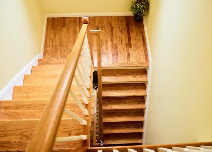 Beautifully Designed & Spacious Apartment In Newark 10Mins From Ewr Airport, Close To Nyc And Beth Israel Hospital
